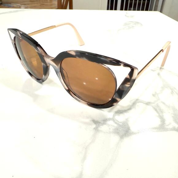 Faceaface Prism1 Cat Face A Face Eyewear Toronto Prism Pearl P  Sunglasses FRAME main image 12